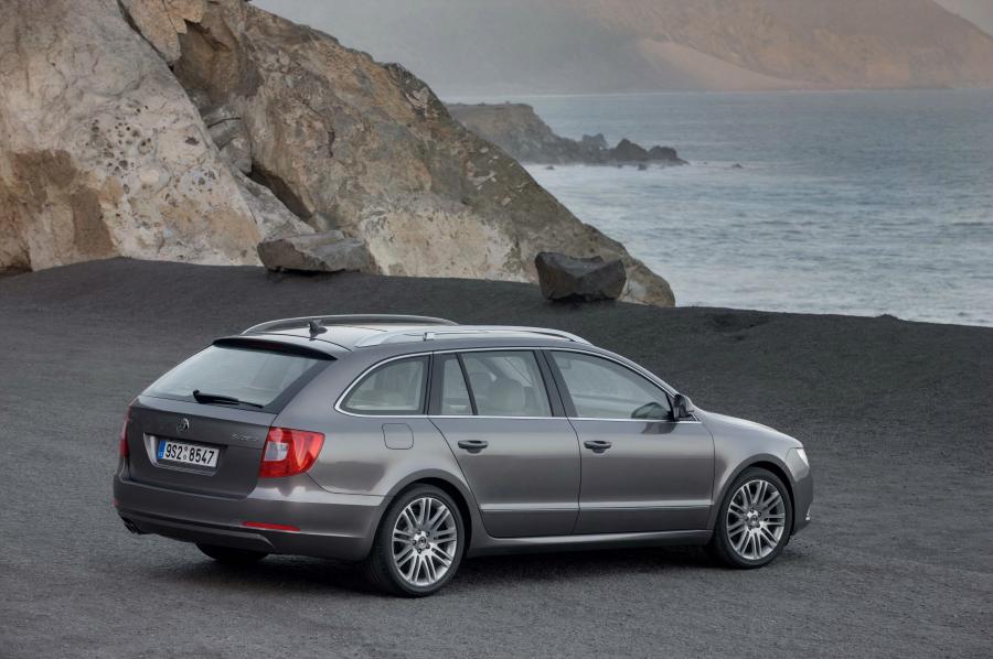  Skoda Superb Combi 2009 года  (фото 71 из 74)